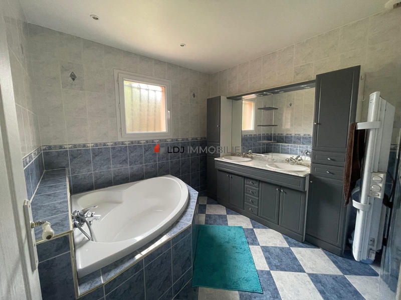 Maison - 98 m² - 4 pièces