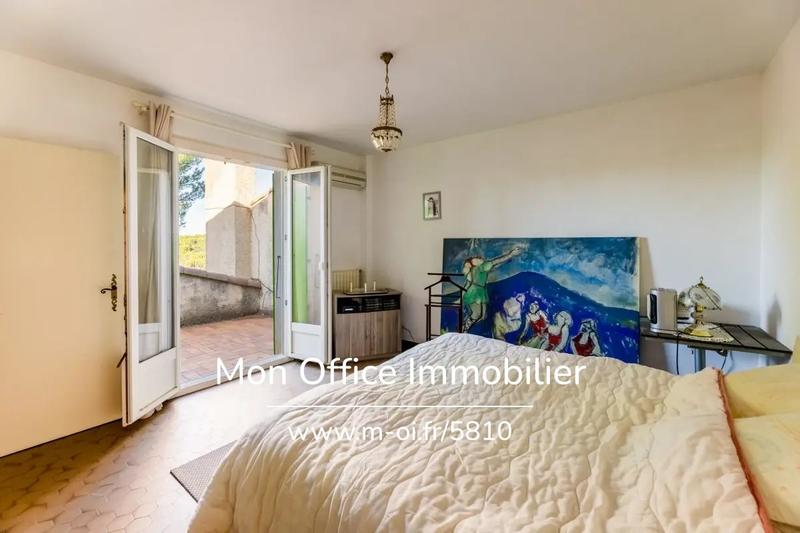 Villa - 316 m² - 9 pièces