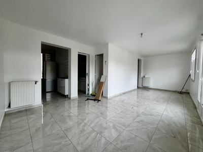 Maison - 82 m² - 5 pièces