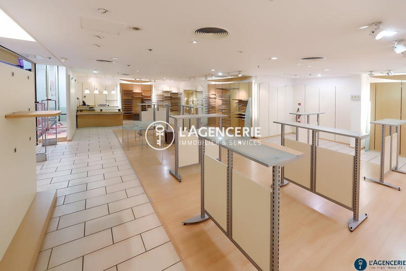 Local commercial - 120 m²