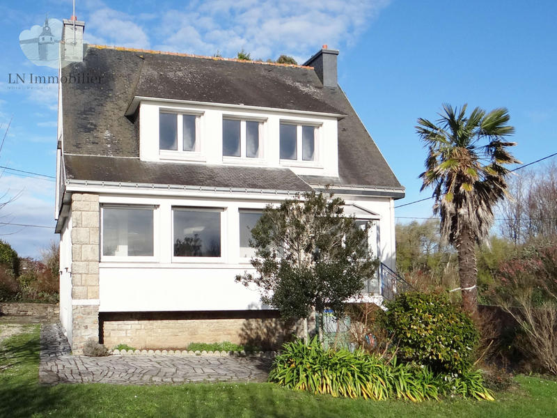 Maison - 143 m² - 8 pièces