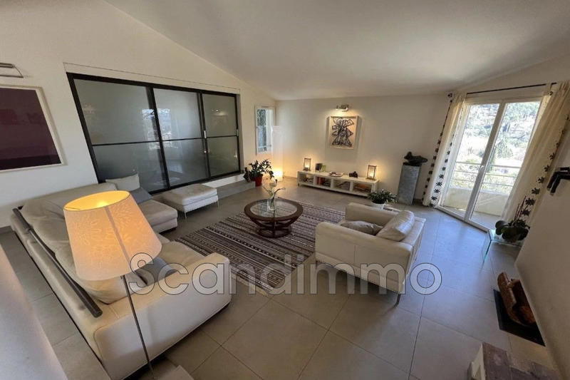 Villa - 161 m² - 6 pièces