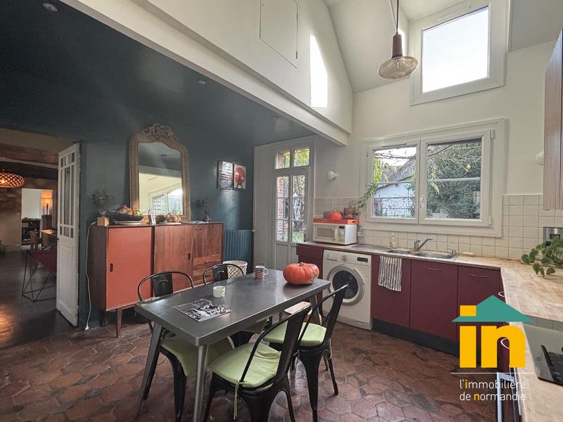 Maison de ville - 185 m² - 7 pièces