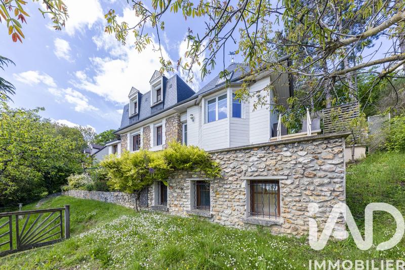 Maison de maîtres - 185 m² - 8 pièces