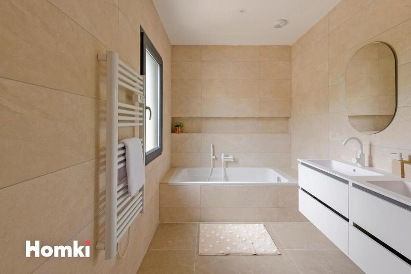 Maison - 108 m² - 4 pièces