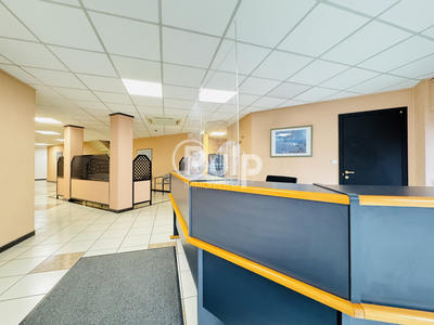 Bureau - 400 m²