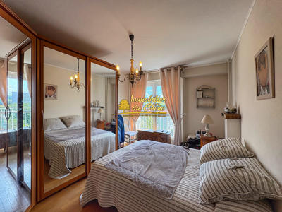 Appartement - 101 m² - 5 pièces