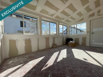 Maison - 95 m² - 6 pièces