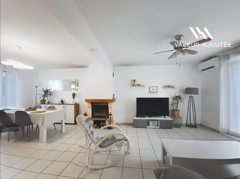 Maison traditionnelle - 109 m² - 6 pièces