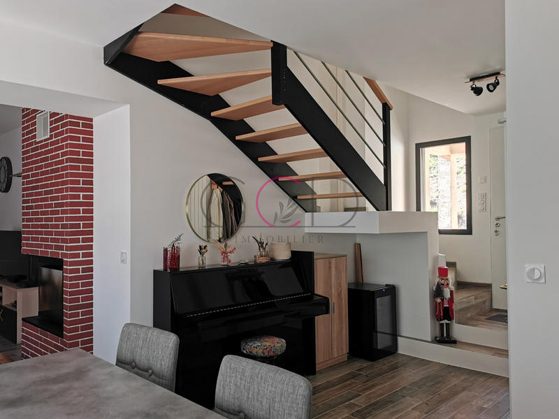 Maison - 110 m² - 4 pièces