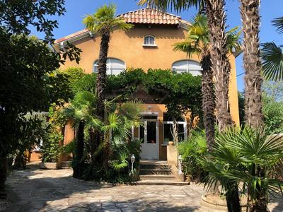 Maison de maîtres - 212 m² - 10 pièces