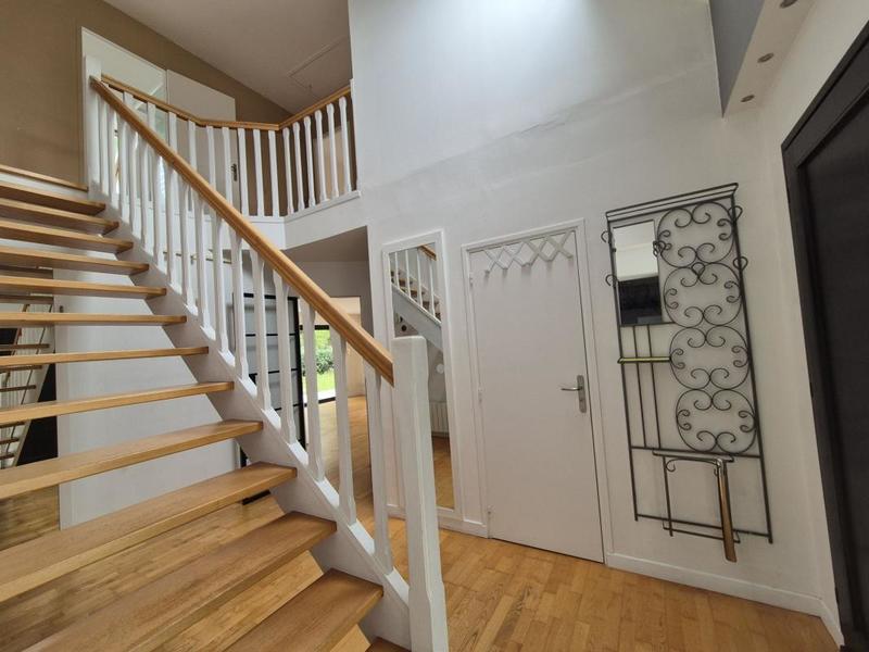 Maison - 170 m² - 5 pièces