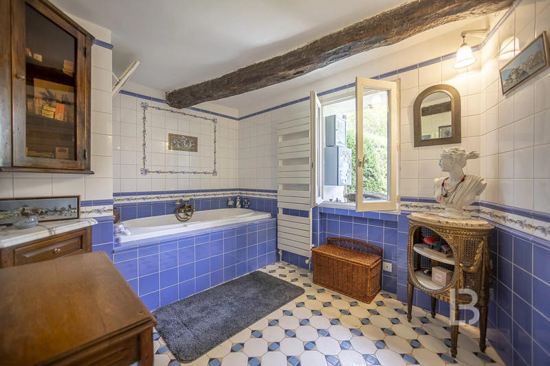 Maison - 160 m² - 6 pièces