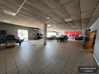 Local commercial - 900 m²