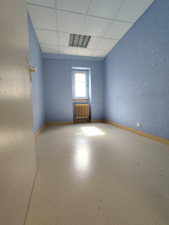 Maison - 170 m² - 10 pièces