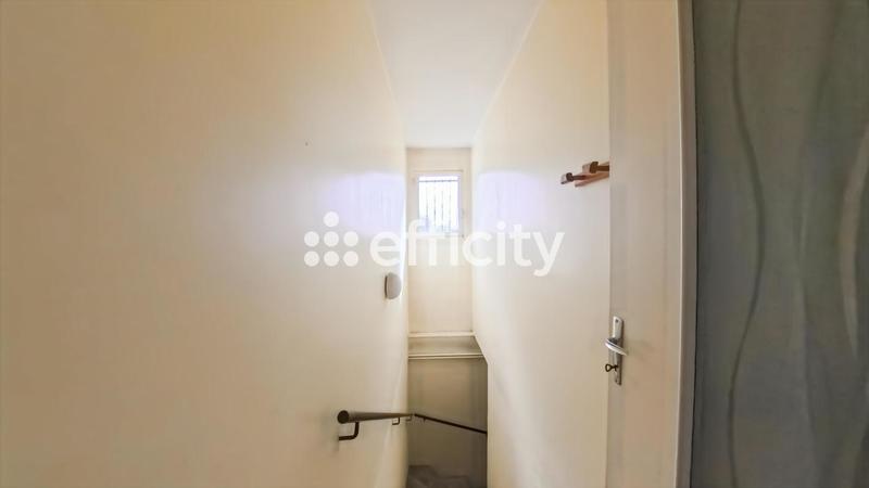 Maison - 84 m² - 4 pièces