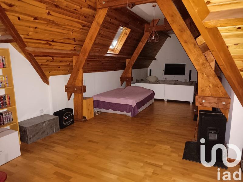 Maison - 199 m² - 7 pièces