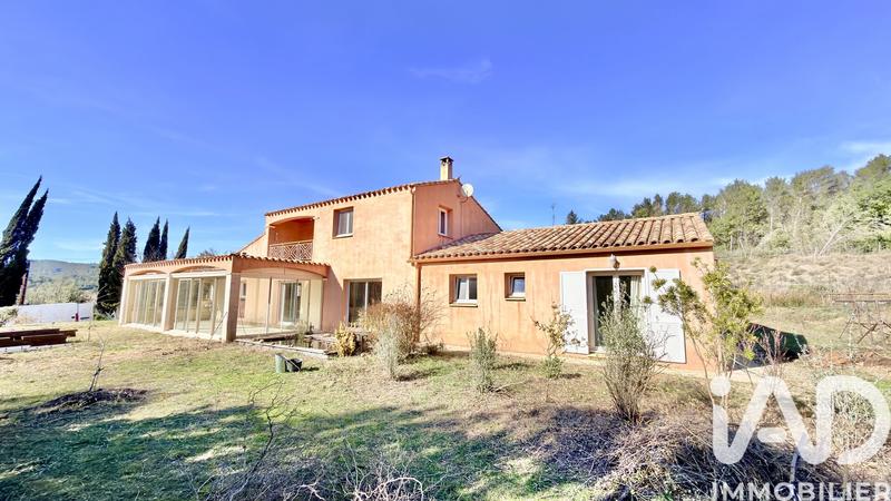 Maison - 213 m² - 6 pièces