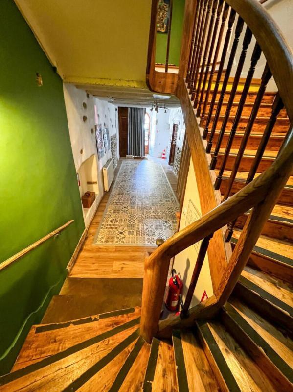 Maison - 399 m² - 11 pièces