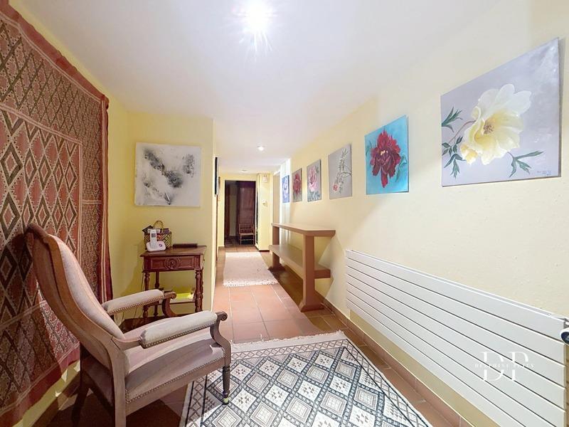 Maison - 259 m² - 5 pièces