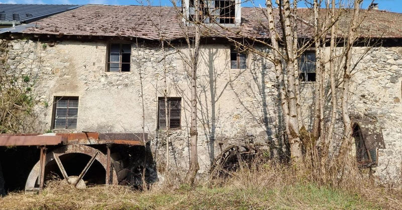 Maison ancienne - 540 m² - 10 pièces