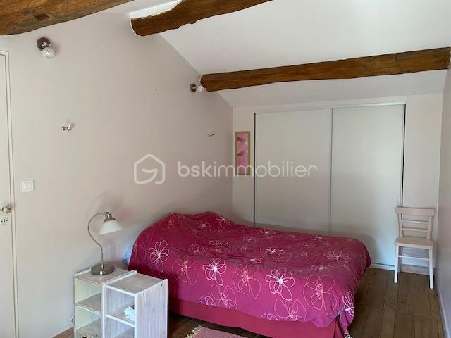 Maison - 235 m² - 7 pièces