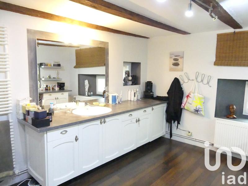 Maison - 230 m² - 6 pièces