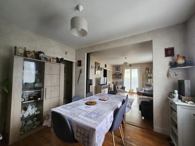 Maison - 103 m² - 5 pièces