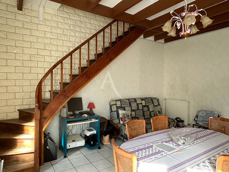 Maison - 111 m² - 4 pièces