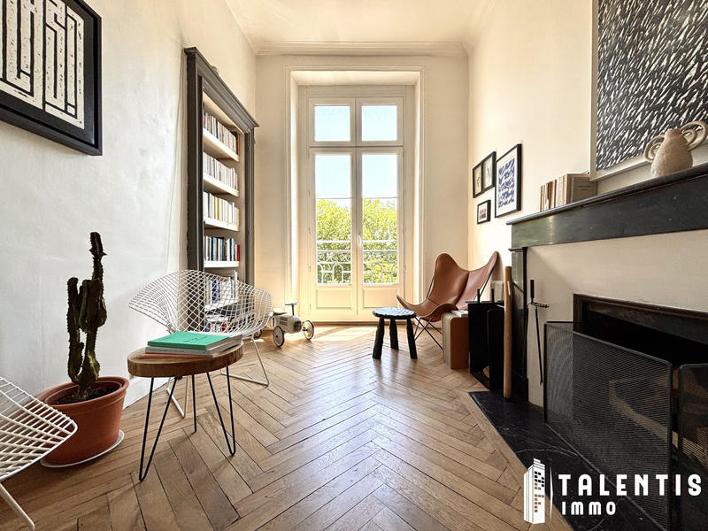 Appartement - 82 m² - 3 pièces