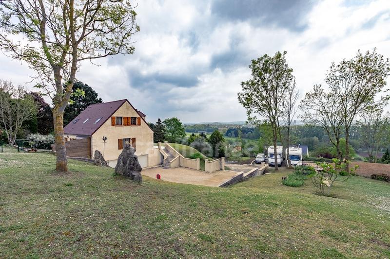 Maison - 131 m² - 6 pièces