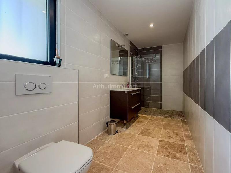 Maison - 168 m² - 7 pièces