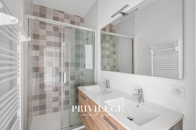 Appartement - 86 m² - 4 pièces