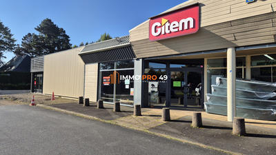 Local commercial - 215 m²