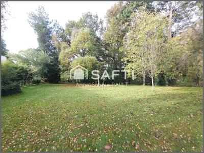 Maison - 254 m² - 9 pièces