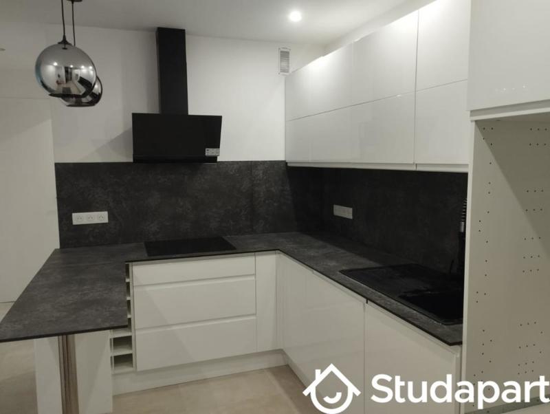 Chambre - 12 m² - 1 pièce