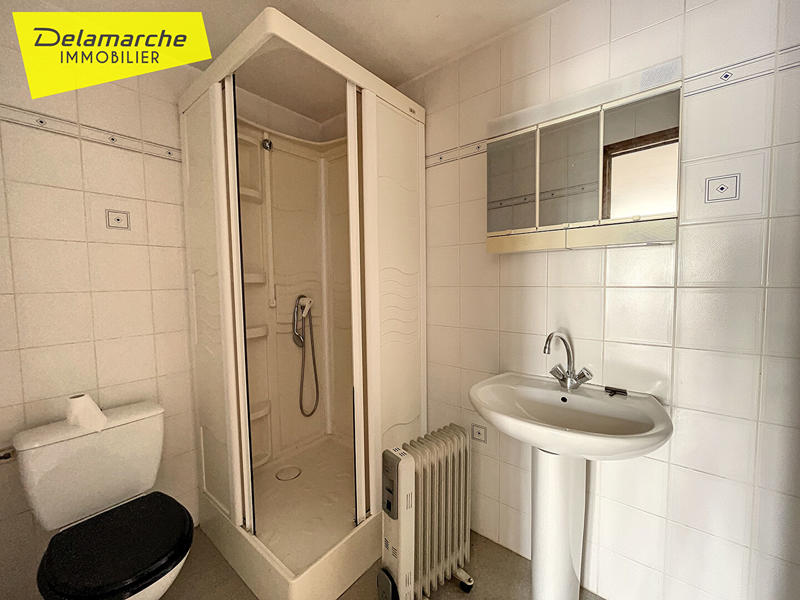 Maison - 225 m² - 7 pièces