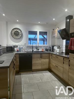 Maison - 97 m² - 4 pièces