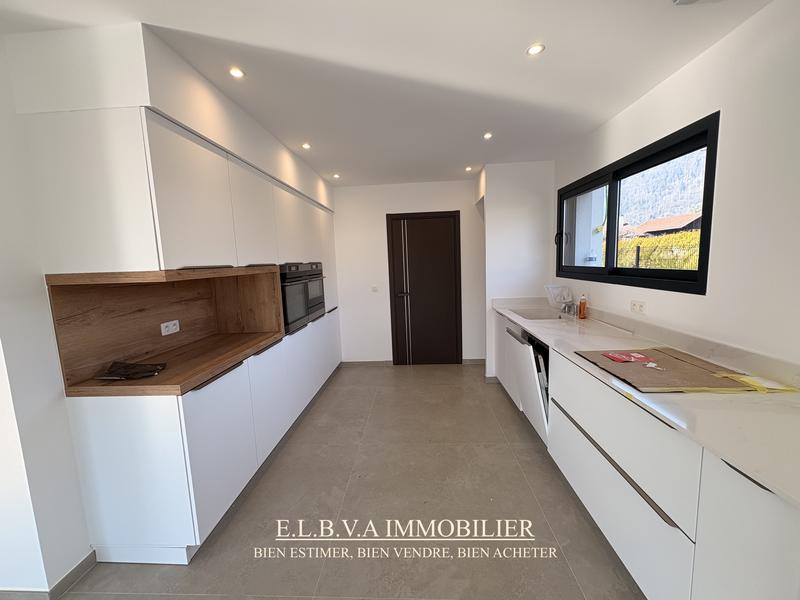 Maison contemporaine - 130 m² - 4 pièces