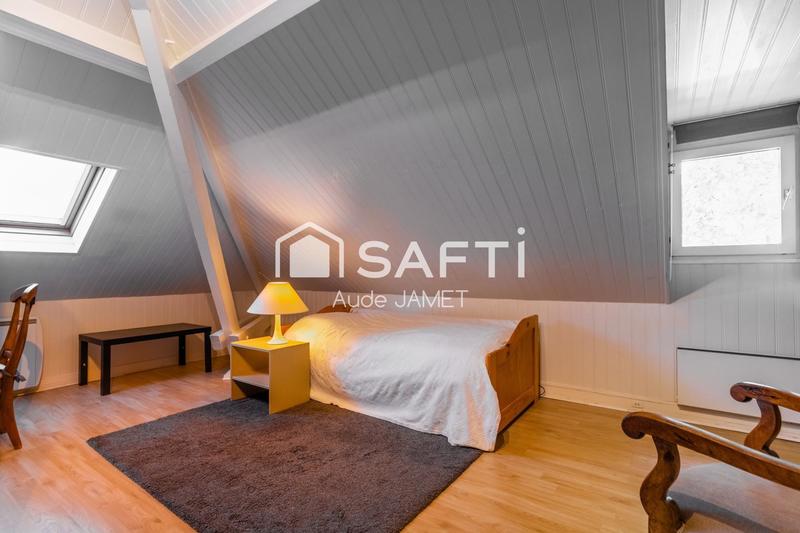 Appartement - 168 m² - 7 pièces