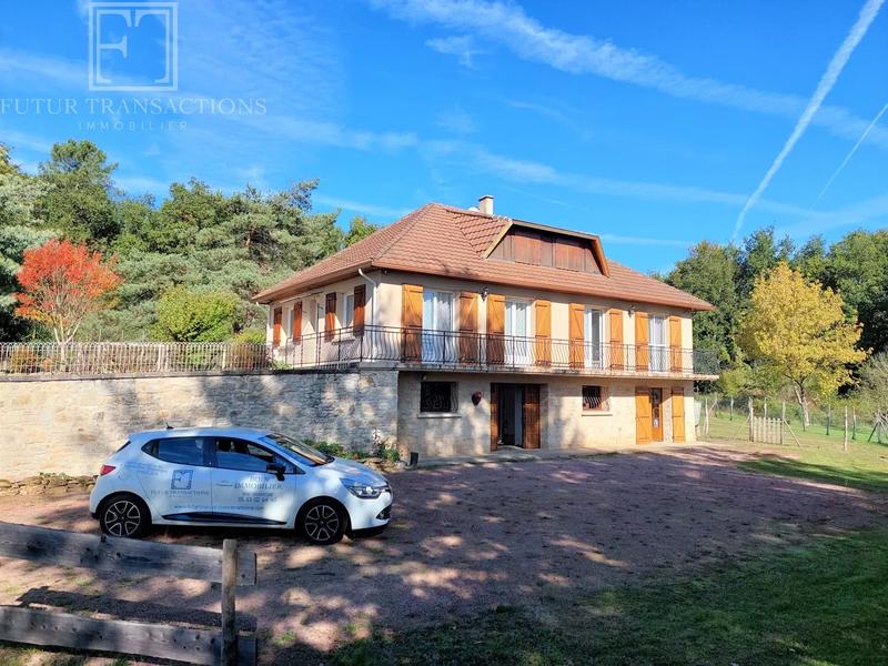 Maison - 158 m² - 9 pièces
