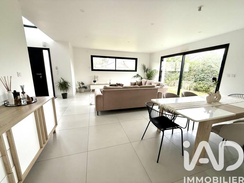 Maison de maîtres - 141 m² - 6 pièces