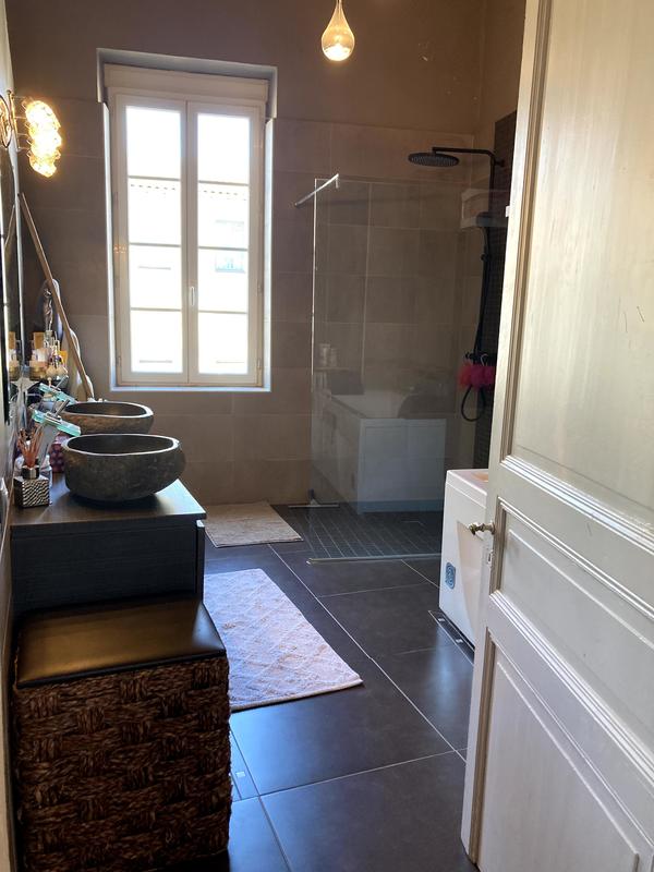 Maison ancienne - 302 m² - 9 pièces