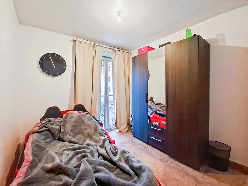 Appartement - 90 m² - 4 pièces