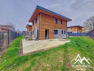 Villa - 105 m² - 4 pièces