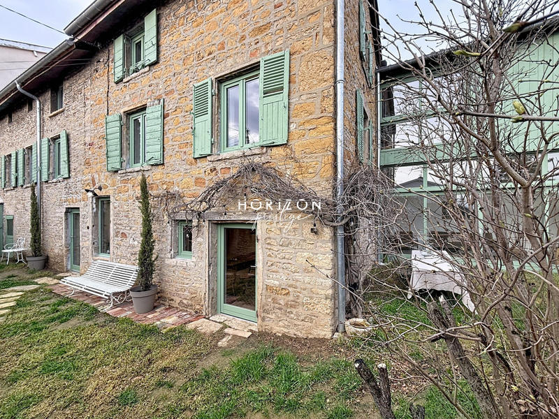 Maison ancienne - 245 m² - 10 pièces