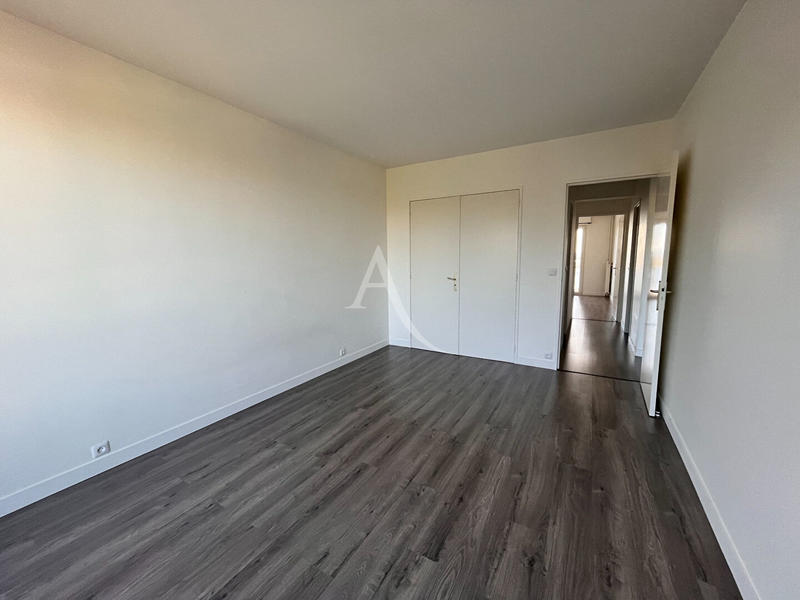 Appartement - 120 m² - 5 pièces