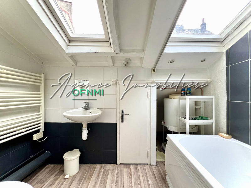 Immeuble - 81 m² - 4 pièces