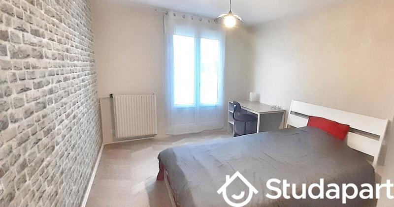 Chambre - 10 m² - 1 pièce