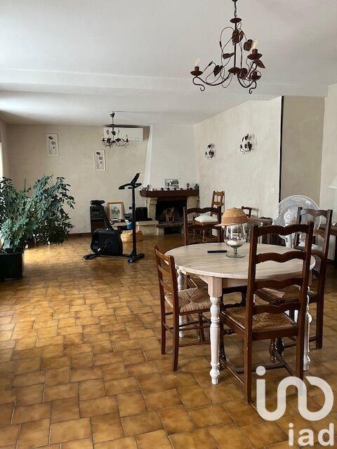 Maison - 227 m² - 8 pièces